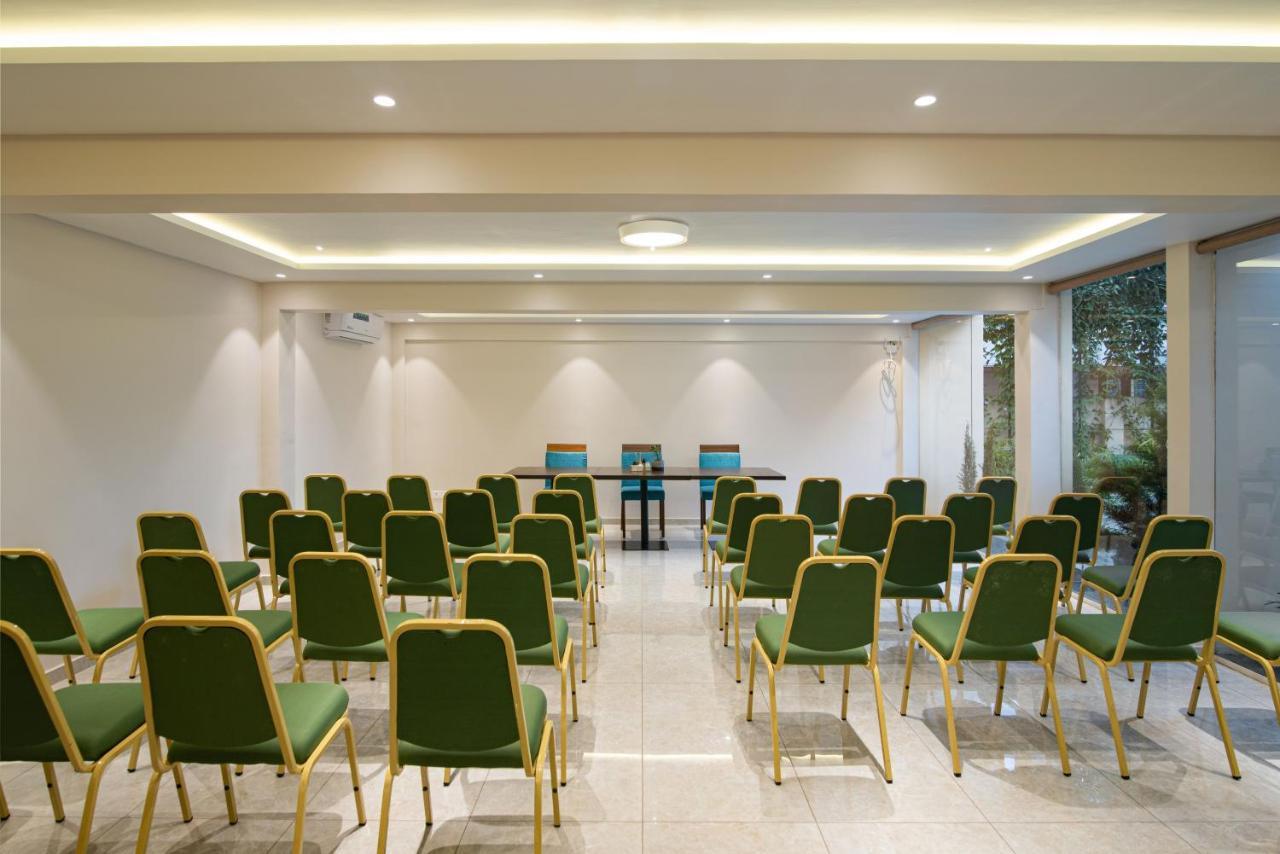 Time Square Boutique Hotel & Spa Alappuzha Luaran gambar